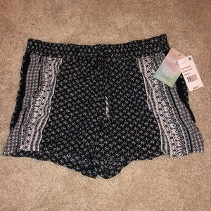 Black Pattern Shorts